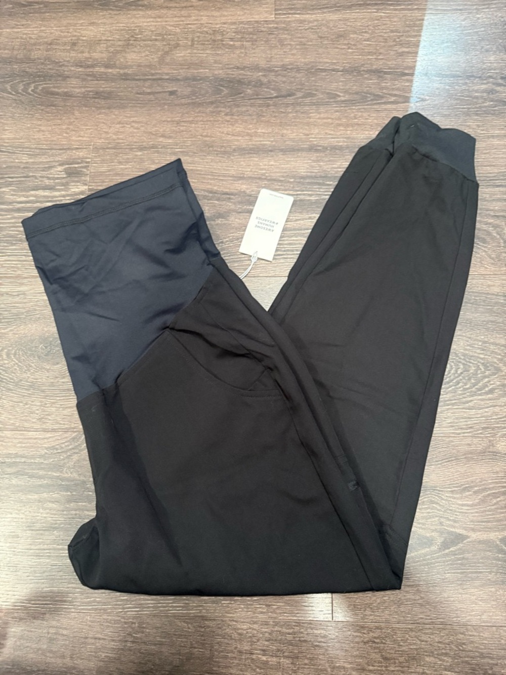 NWT figs maternity scrub size L